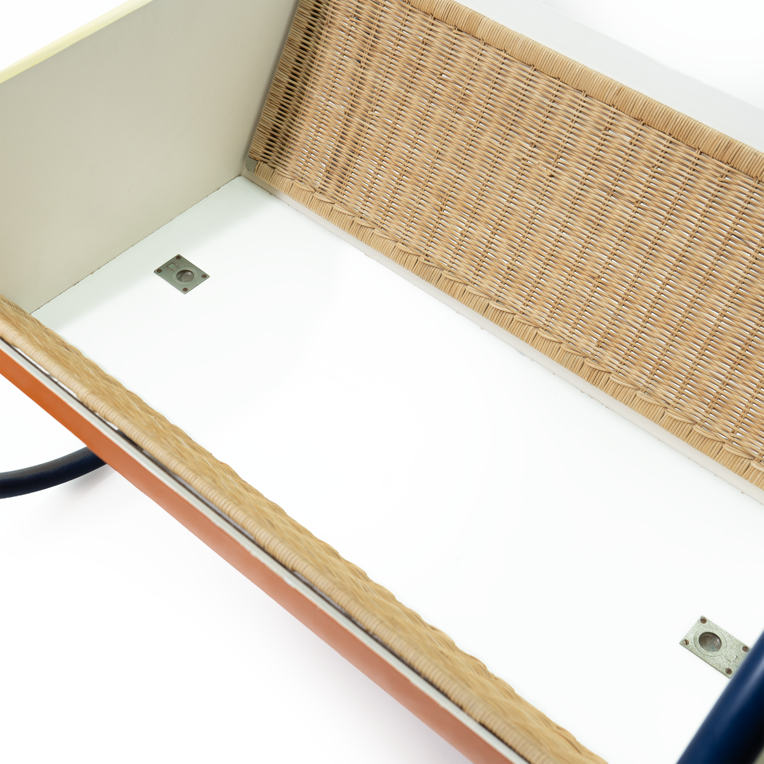 Cradle by Tecta Designed by Peter Keler