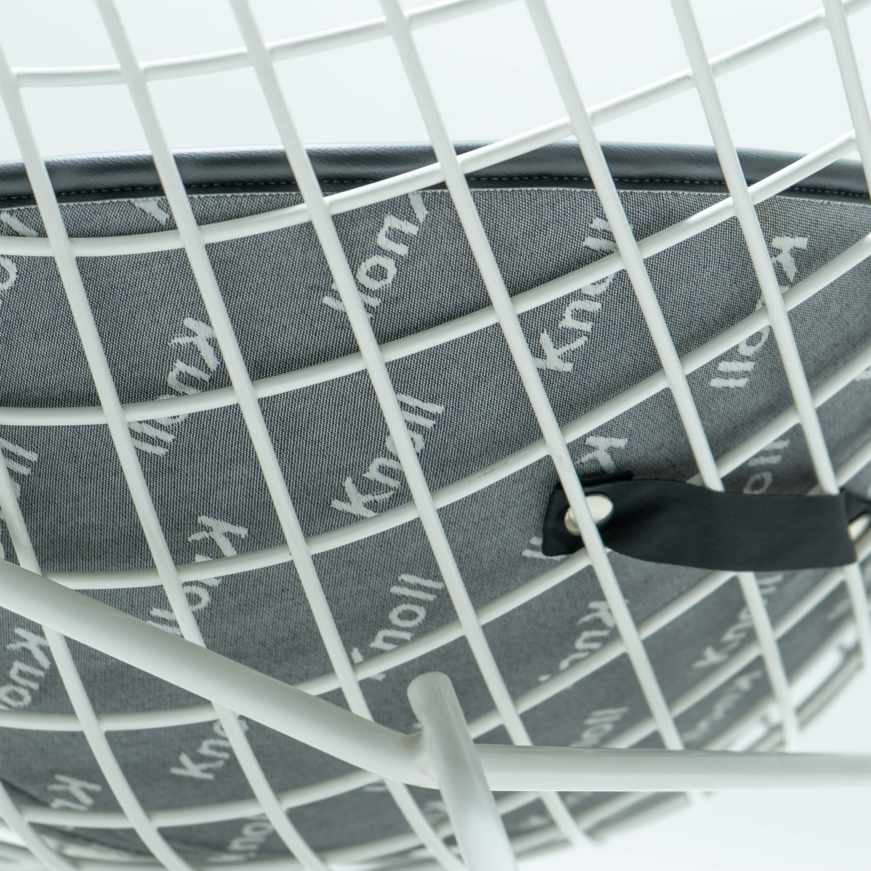 Asymmetric Chaise By Harry Bertoia